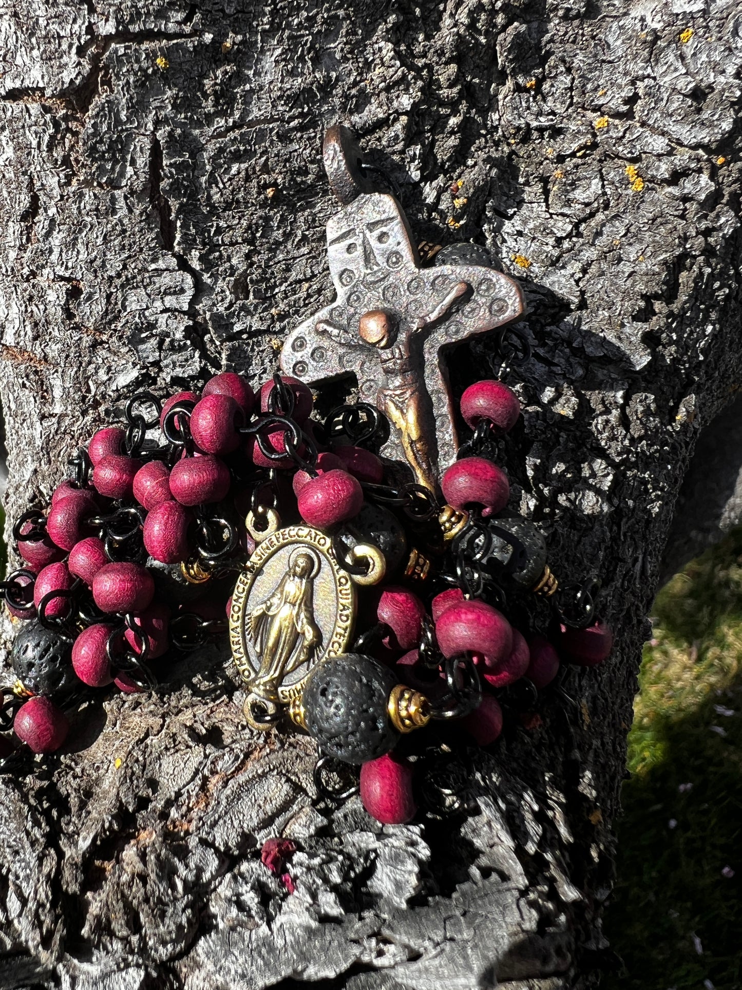 Crimson Faith Rosary